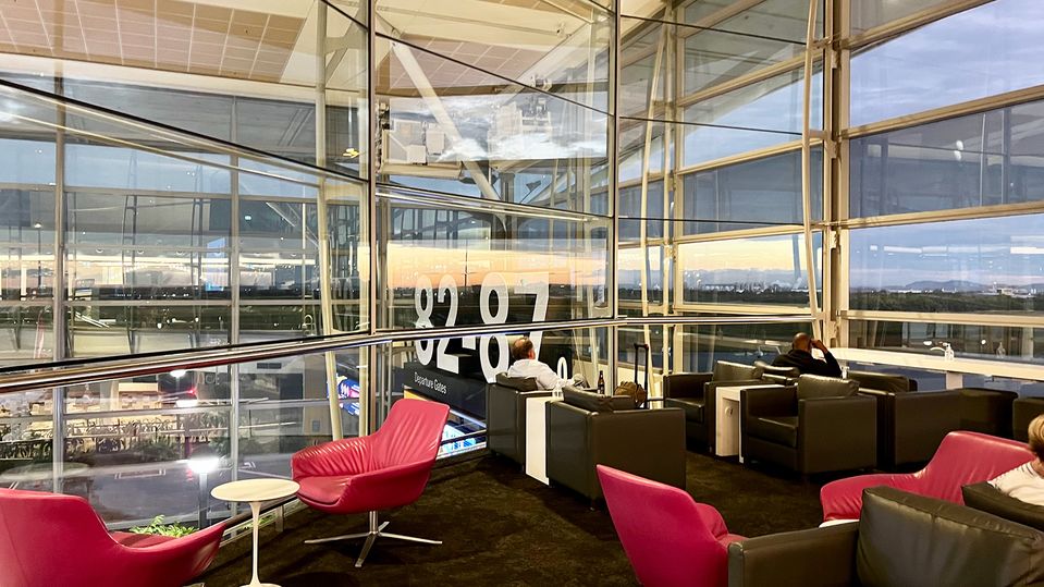 Windowside seating enjoys a view over the tarmac and into the Departures hall.