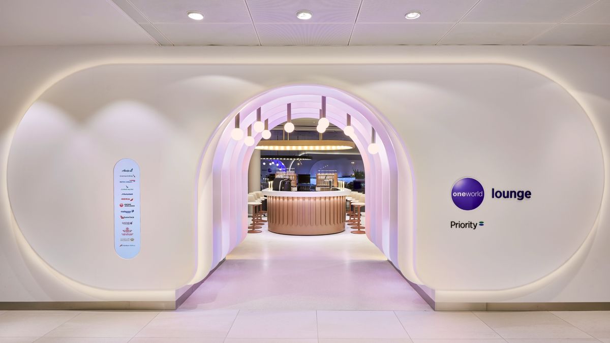 oneworld alliance celebrates 25 years with two new lounge openings